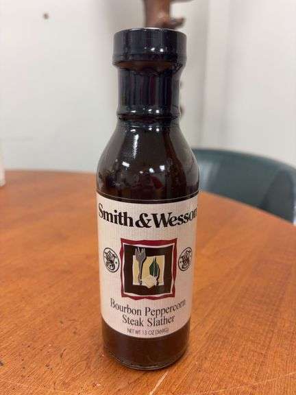 13oz Sealed Smith & Wesson Bourbon Peppercorn Steak Slather image