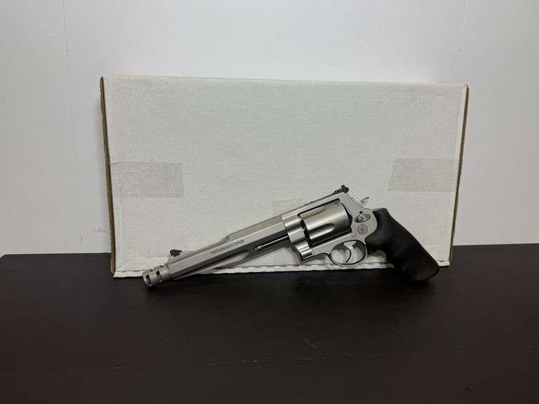 Smith & Wesson  500 S&W  500PC  SN:EED9451  . image
