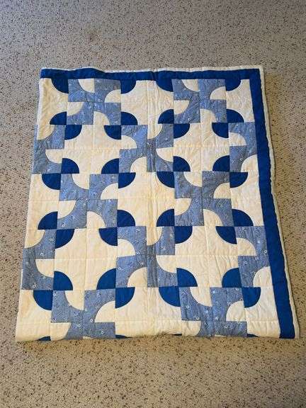 Beautifully designed “Drunkard’s Path” full size quilt…..hand stitched…..quilter’s name and year are on back edge (see pics) image