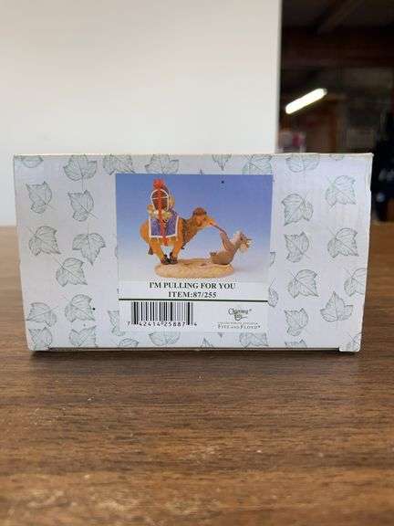 NIB Fitz & Floyd Charming Tails “I’m Pulling For You” porcelain figurine….in original packaging and box image