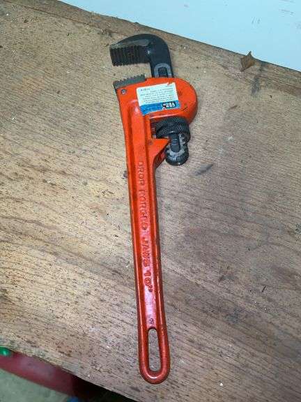 CenTech 10” Pipe Wrench image