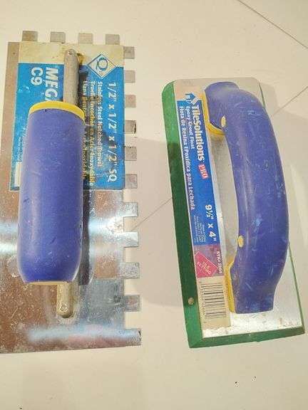 Notched Trowel, Epoxy Grout Float image