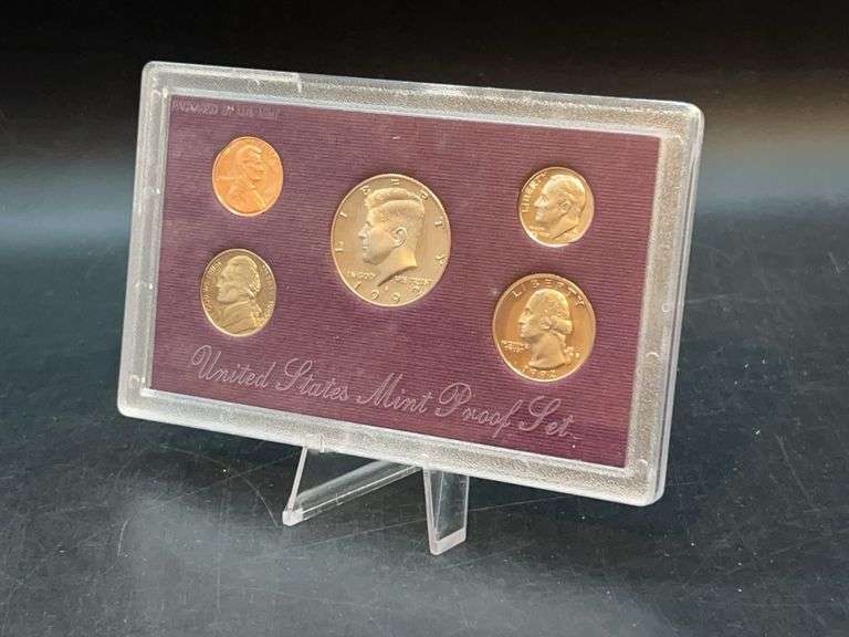 1992 United States Proof Set in original box with spec sheet and COA image