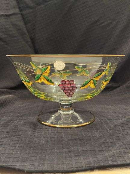 Beautiful Crystal Clear handcrafted crystal centerpiece bowl…..9-1/2”D x 5-1/2” tall and in original box image