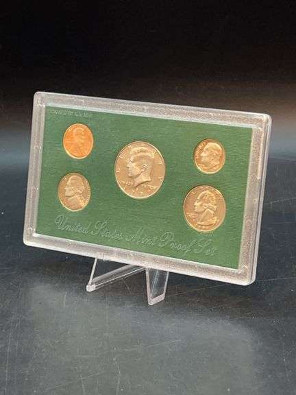 1997 United States Proof Set in original box with spec sheet and COA image