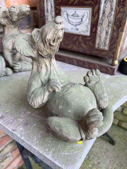 8-1/2” tall concrete rat yard art image