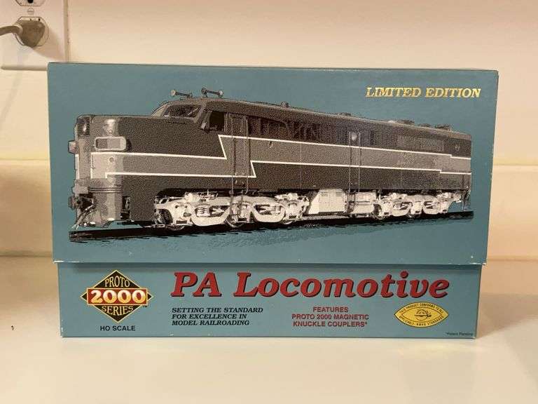 NIB HO Scale Limited Edition PA Locomotive Proto 2000 Series image