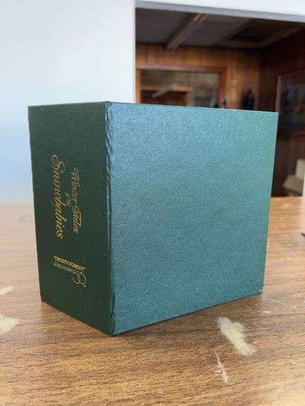 NIB Winter Tales of the Snowbabies “Frosty Forest” bisque porcelain figurine image