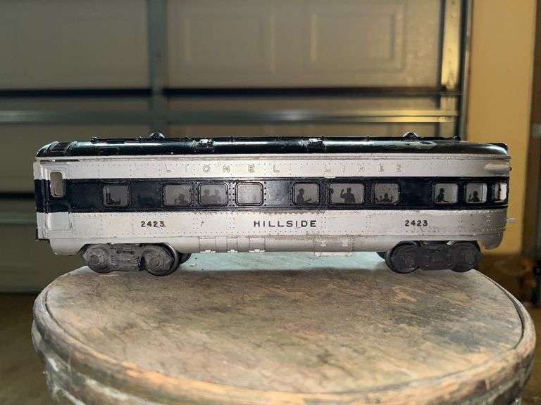 Vintage 1952 Lionel 2423 (Hillside) Passenger Coach image