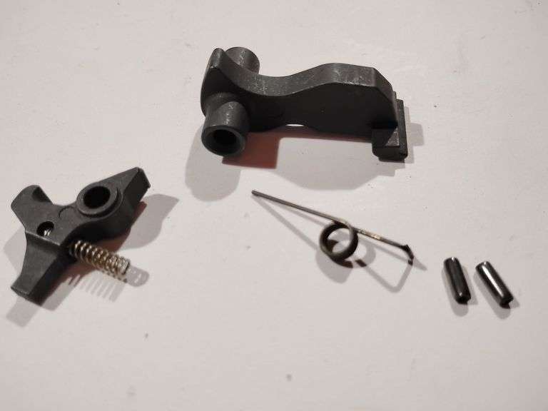 1 - AK Disconnector with spring, 1 - AKT ALG AK Trigger image