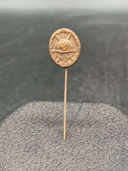 Original German World War II German BLACK WOUND BADGE, 1939 Lapel Pin……certified by The Gettysburg Museum of History with COA and other supporting paperwork image