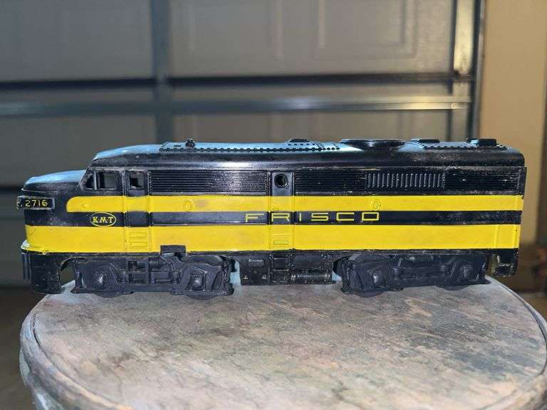 KMT Kusan 2716 Frisco Diesel Locomotive Engine image