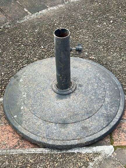 Cast iron umbrella stand image