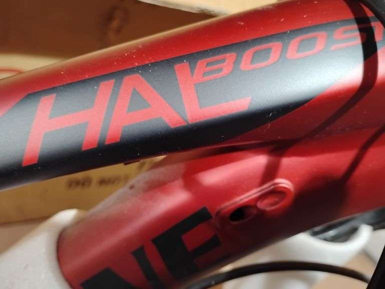 MOTOBECANE HAL BOOST PRO #022 US07US8H8MB38 Mountain Bike New in box, SRAM & Rock Shox, MAXXIS REKON + 27.5x2.80 Tires, mounted on WTB 711 STp i29 27.5" TUBELESS COMPATIBLE SYSTEM rims, front and rear, rear SHIMANO DEORE XT CS-M8000 11SPEED JAPAN LOCK 40N m sprocket, with lock ring. image