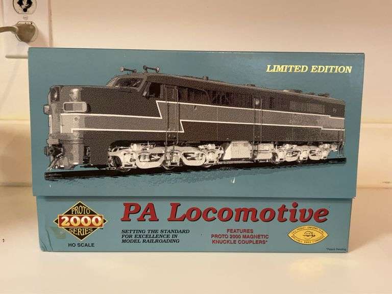 NIB HO Scale Limited Edition PA Locomotive 2000 Proto Series image