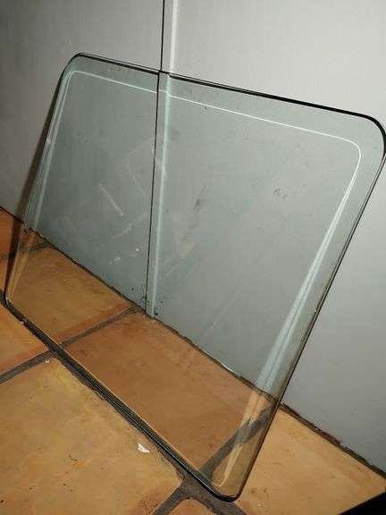 Glass Only Short Rectangle slight beveled edge, 1/4" thick, 26 3/4" x 23 image