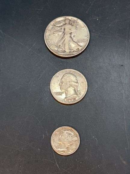 Grouping of (3) silver coins…..1939 Mercury Dime, 1939-D Quarter and 1939-S Walking Liberty Half Dollar image