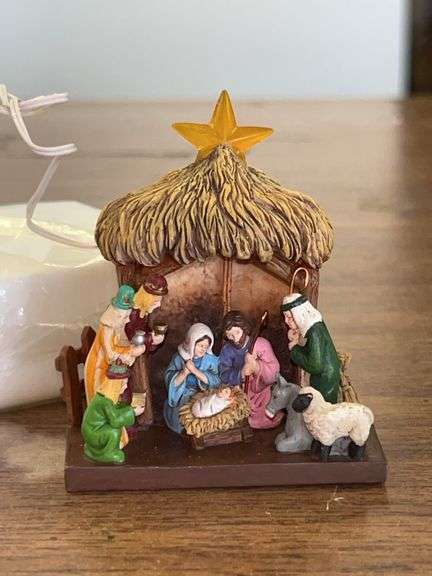 Dept. 56 Village Accessories Lighted “Village Nativity Crèche”…..needs batteries and in original box image