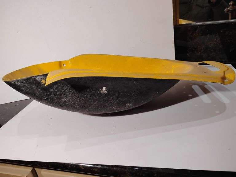 ??? Not sure, either a Honda CBR part or a traffic light visor. image