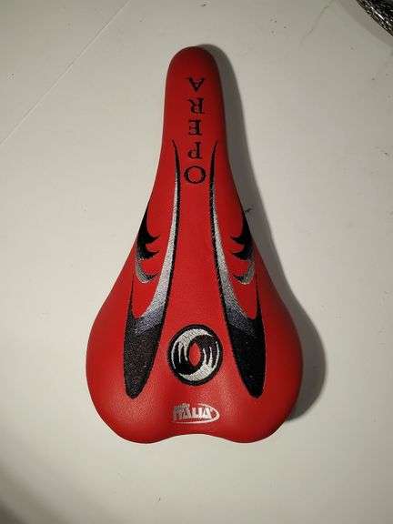 selle ITALIA "OPERA" Red Bicycle Saddle image