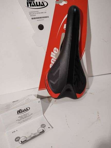 selle ITALIA "OPERA" Red Bicycle Saddle image
