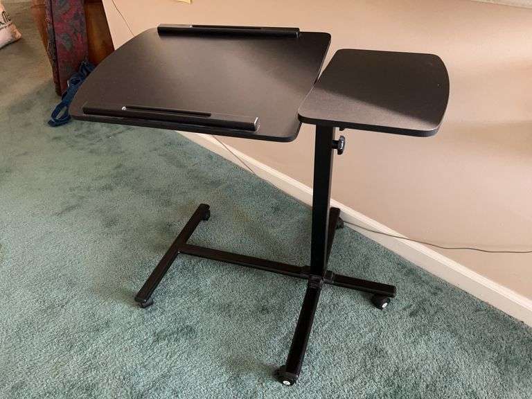Portable adjustable laptop table image