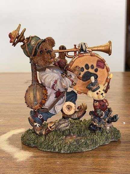 The Boyd’s Collection 2000 Limited Edition Bearstone Collection figurine image