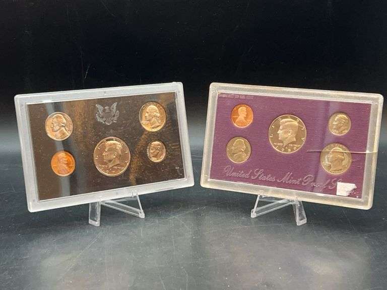 (2) United States Mint Proof Sets in protective case…..no boxes or COA….1971 and 1982 (has crack in case) image