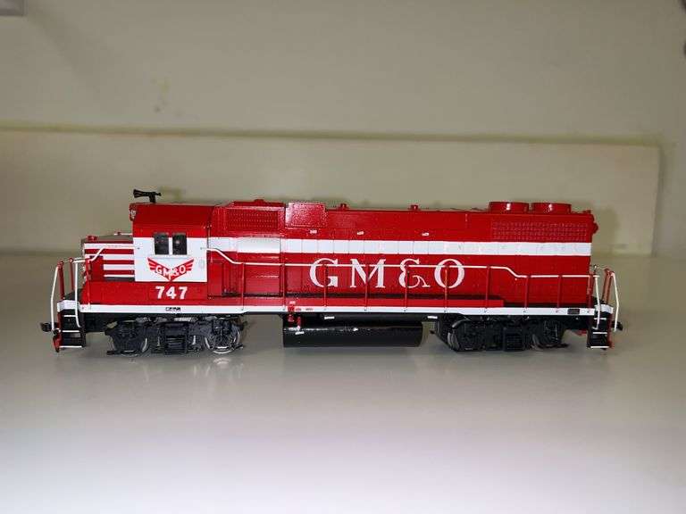 HO Gauge Athearn Trains In Miniature GM&O Diesel Road Locomotive GP-38-2 in original box image