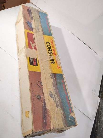 Chance Vought F4U Corsair Model. Do not know status of all parts, looks complete. Older. image