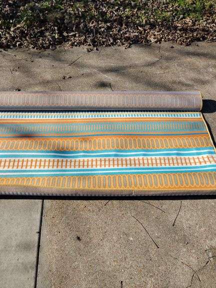 New Rizzy Home Rug, just unwrapped, Southwest, loomed, Glandale Collection Turquoise and gold. 6'7" x 9'6". image