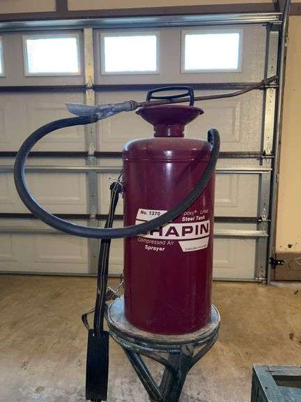 CHAPIN (1370) Compressed Air Sprayer with Tri-poxy Lined Steel Tank image