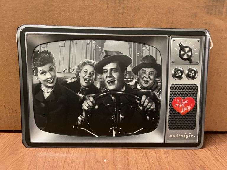 NEW “I Love Lucy” metal sign with nostalgic TV look…..13 x 8-1/2 image