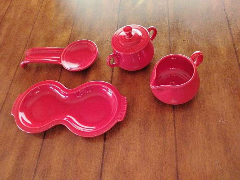 Fiesta Serving Pieces image