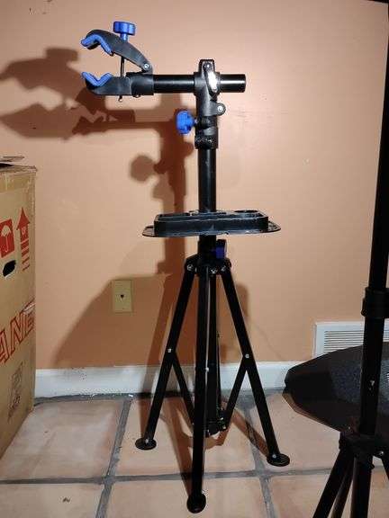 Bicycle Repair Stand image