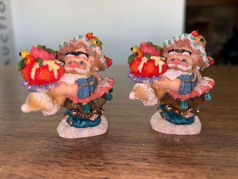 (2) Crinkle Claus Crinkle Elf Chef figurines…..in original boxes image