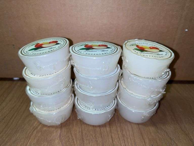 Set of (12) Kringle Candle Company Wax Melts…..Cortland Apple scent image