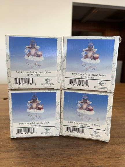 (4) Fitz & Floyd “2000 Snowflakes (Dtd 2009)” porcelain ornaments - all are in original packaging & boxes so pics are limited image