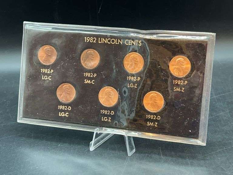 Uncirculated 7-piece 1982 Lincoln Cent Collection - both P and D mint marks image