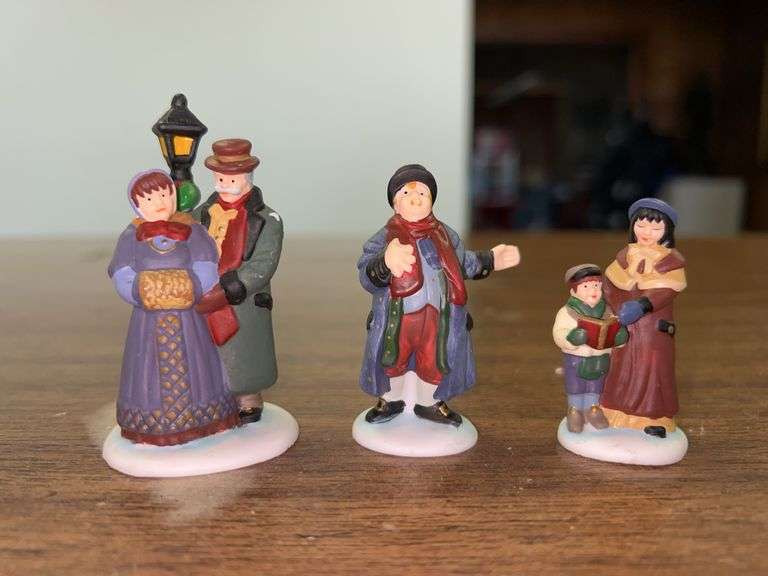 Dept. 56 Heritage Village Collection “Town Square Carolers” porcelain accessory pieces image