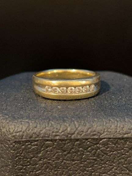 Men’s 14K yellow gold wedding band with 7 single diamonds….. DIAMONDS TESTED POSITIVE USING DIAMOND SELECTOR II TESTER…..7 grams…..size 12 image