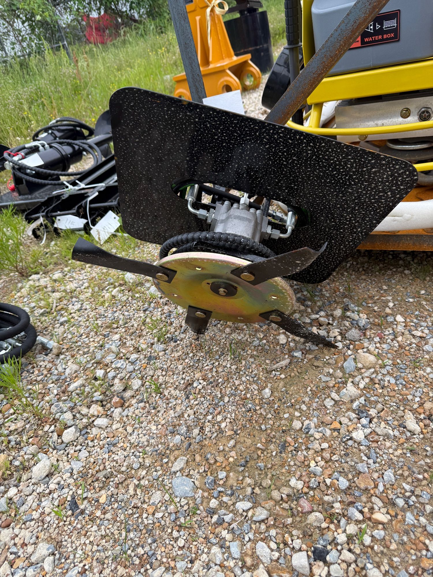 Lot image 3