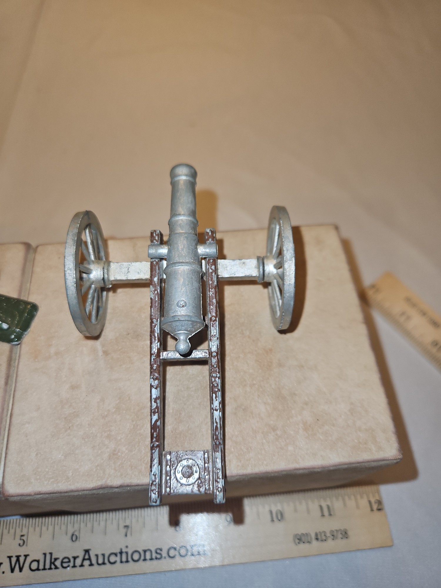 Lot image 8