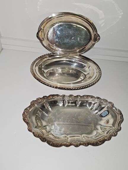 Silver plate bowls, covered dish, and trivets.