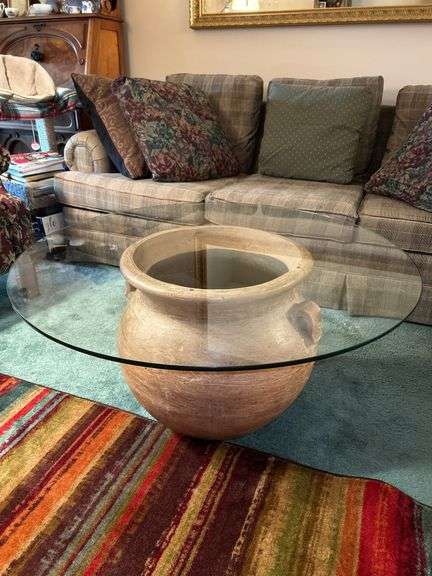 Gorgeous round glass top table with heavy urn base…..36”D x 20” tall