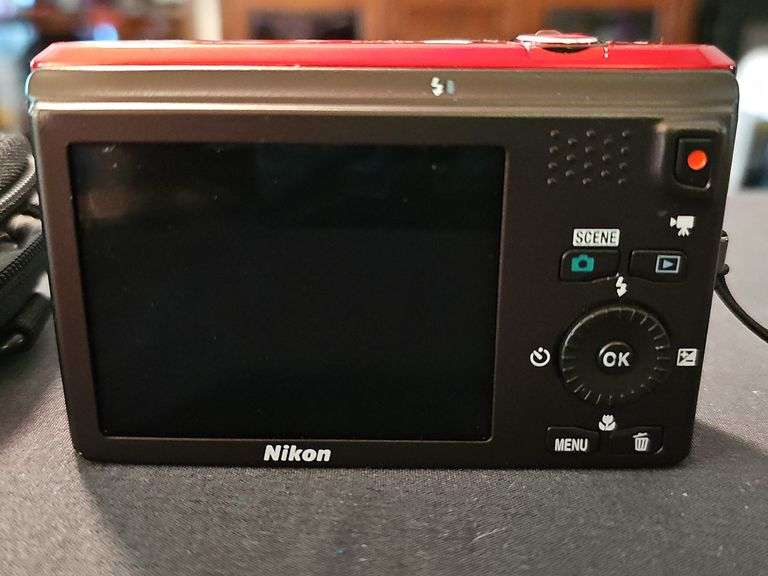 Nikon Coolpix 16 megapixel digital camera. No charger. Untested.