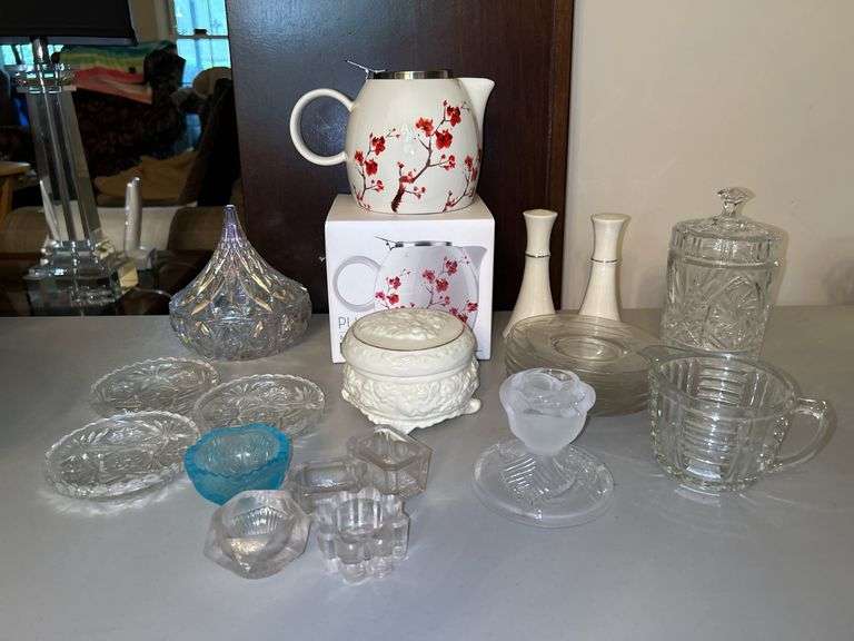 Great selection of pressed glass, clear glass and crystal home decor pieces…..s/p shakers are Lenox…..lidded trinket is Lenox-like but not marked
