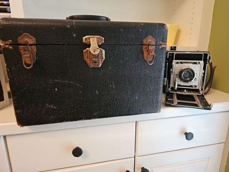 Antique Speed Graphic Camera by Graflex c.1913