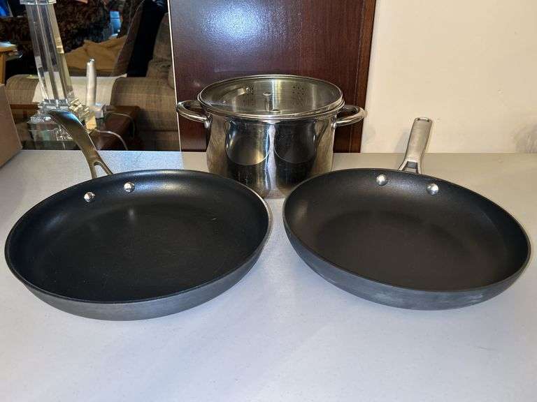 Selection of unmarked small aluminum steamer, 10” Belgique non-stick skillet, Calphalon 10” non-sticker skillet