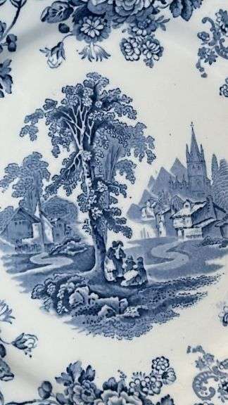 Vintage Allerton’s Kenilworth English 10” Dinner Plate…..no chips or cracks…..makers mark on back is blurry